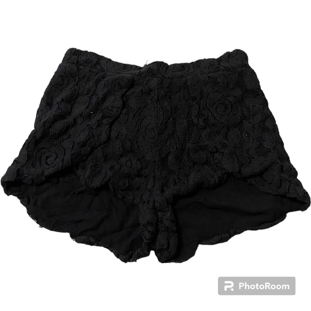 Urban outfitters black floral shorts